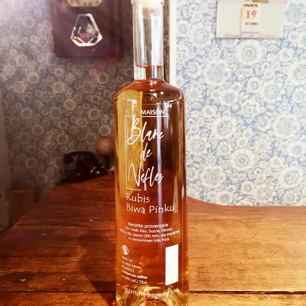 Vin de nèfles rosée 75cl