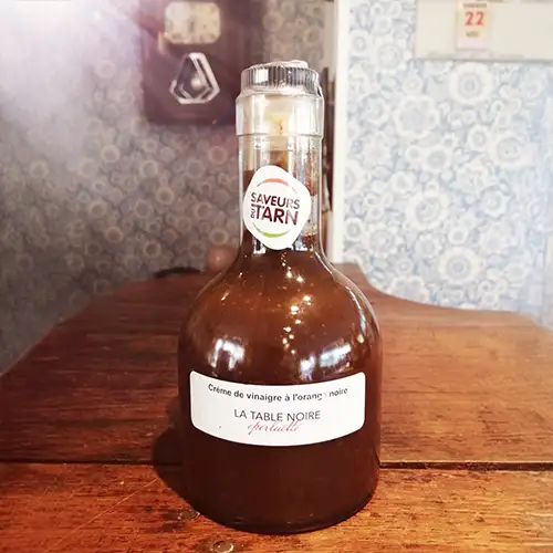 Crème de vinaigre à l'orange noire
