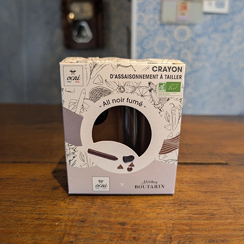 Crayon assaisonnement à tailler ail noir fumé